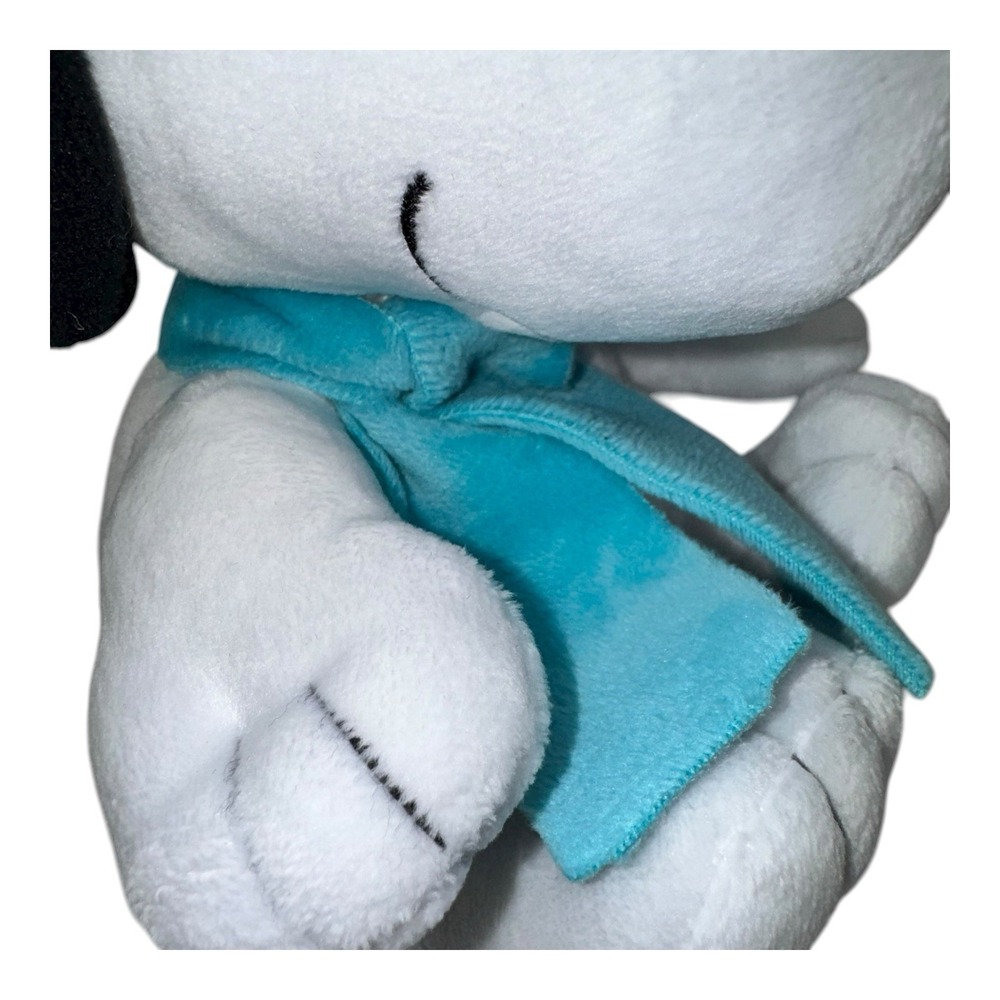 Peanuts Hallmark Snoopy Winter Hat And Scarf Christmas Plush Toy 2022 - Picture 5 of 13
